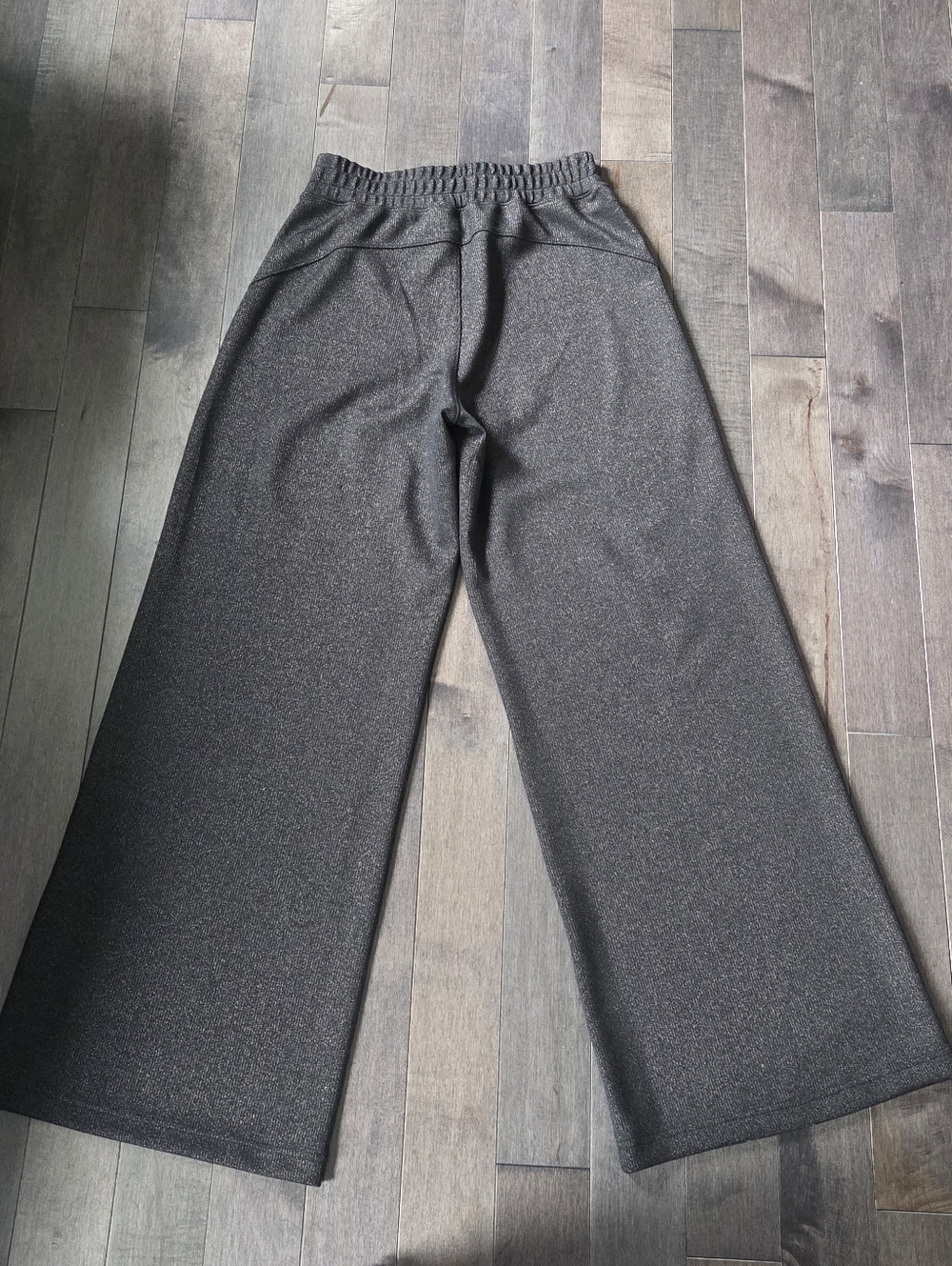 SPANX AirEssentials Wide Leg Pant With Shimmer - Picture 3 of 6
